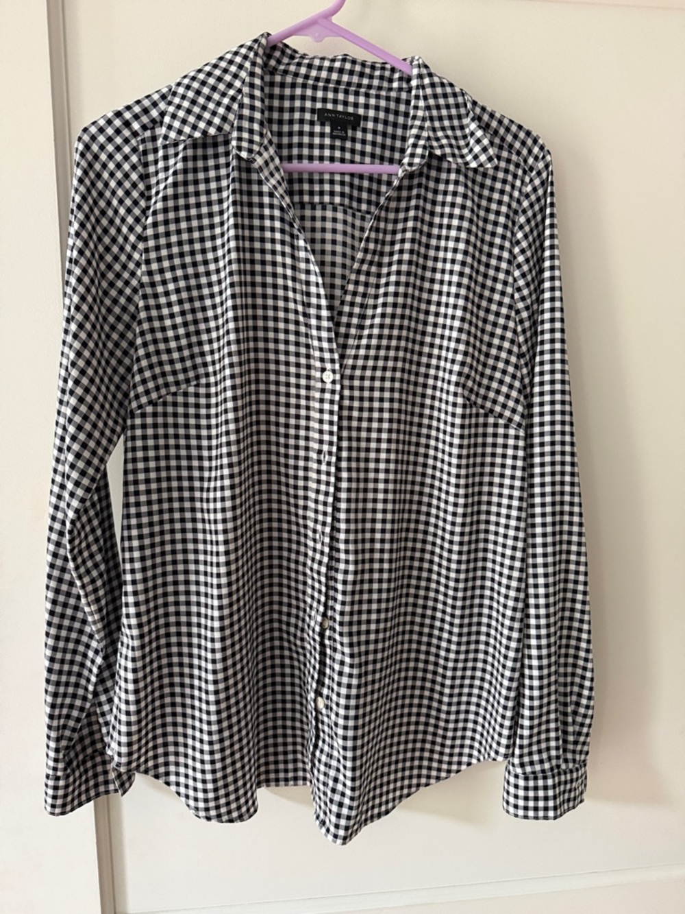 Ann Taylor Black & White Gingham Button-Down Shirt